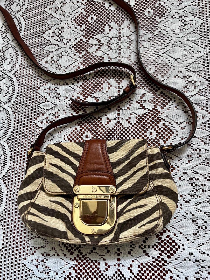 Non authentic 2025 michael kors purse