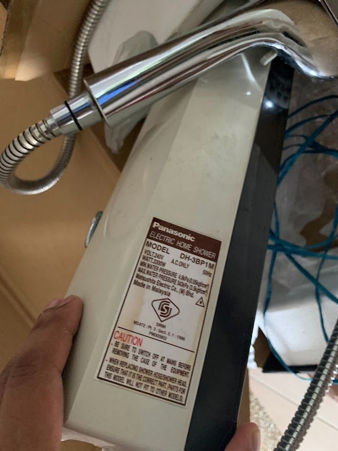 https://www.carousell.com.my/p/panasonic-water-heater-1258870233/