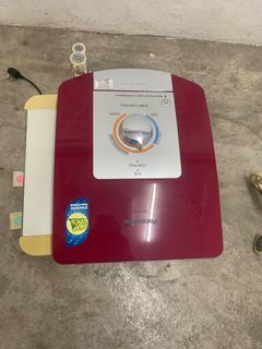 https://www.carousell.com.my/p/joven-880e-water-heater-254427544/
