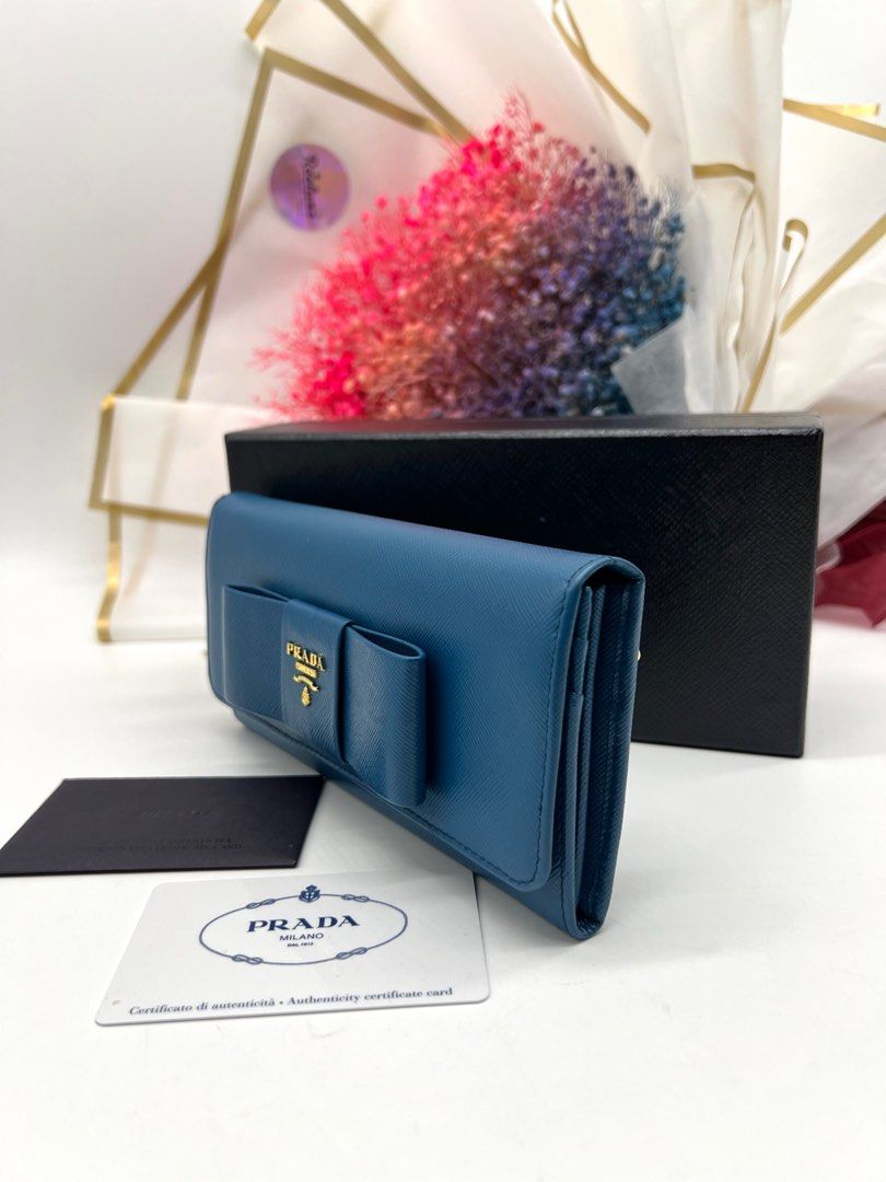 Prada saffiano sale fiocco bow wallet