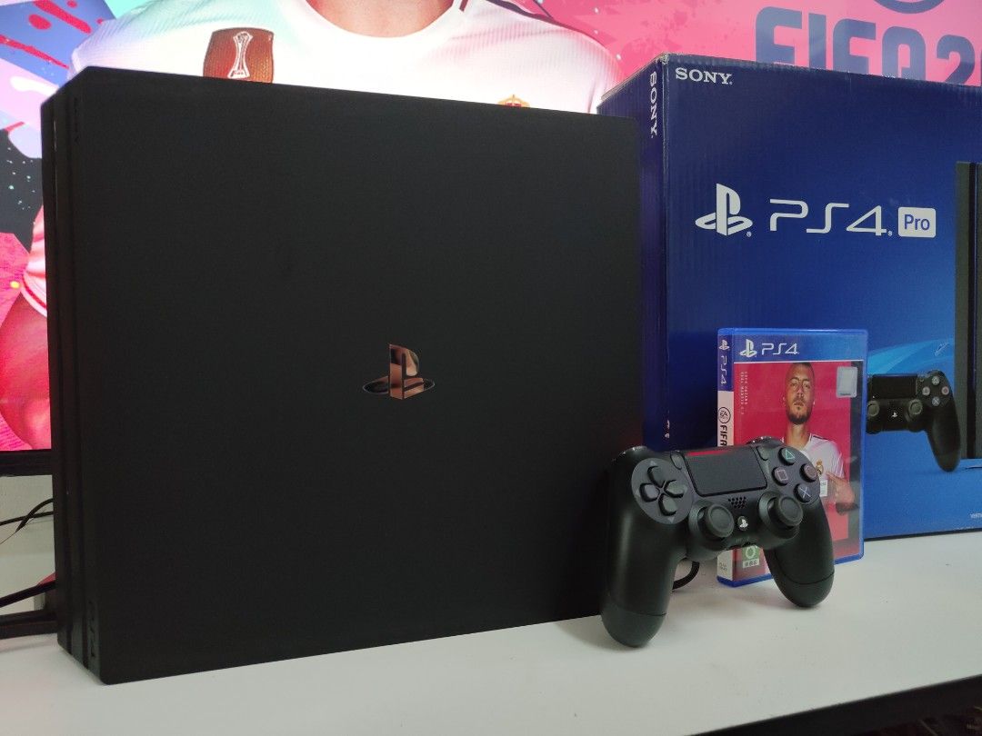 Ps4 pro 1tb with fifa20