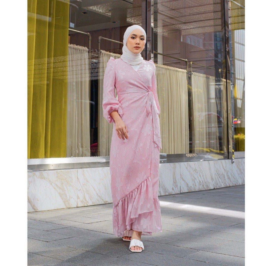 Chloe wrap dress 2025