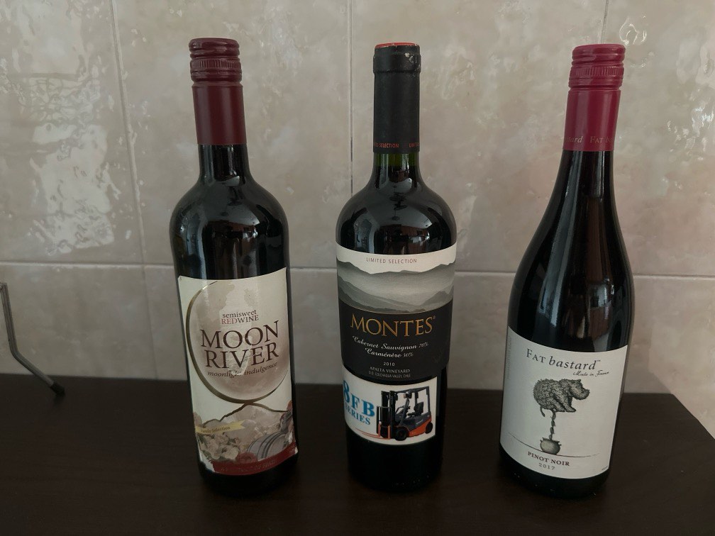 Red wines, Food & Drinks, Alcoholic Beverages on Carousell