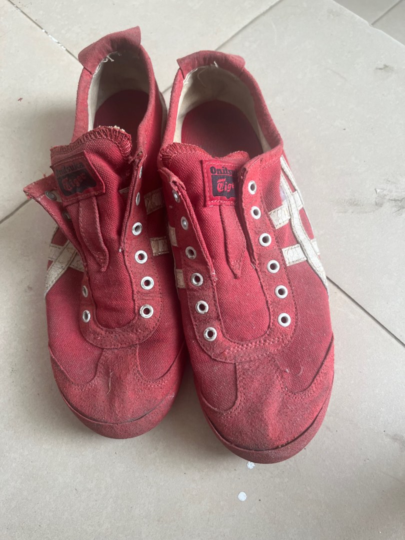 Onitsuka merah 2025