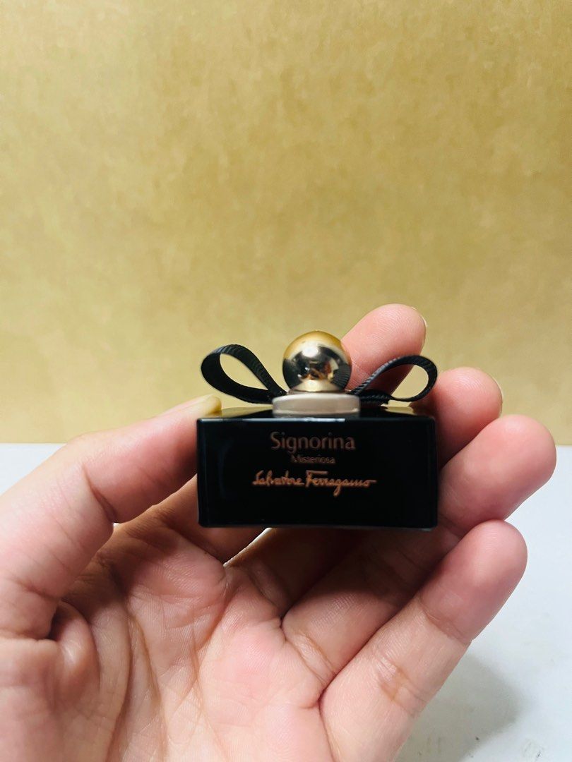 Signorina misteriosa mini sales