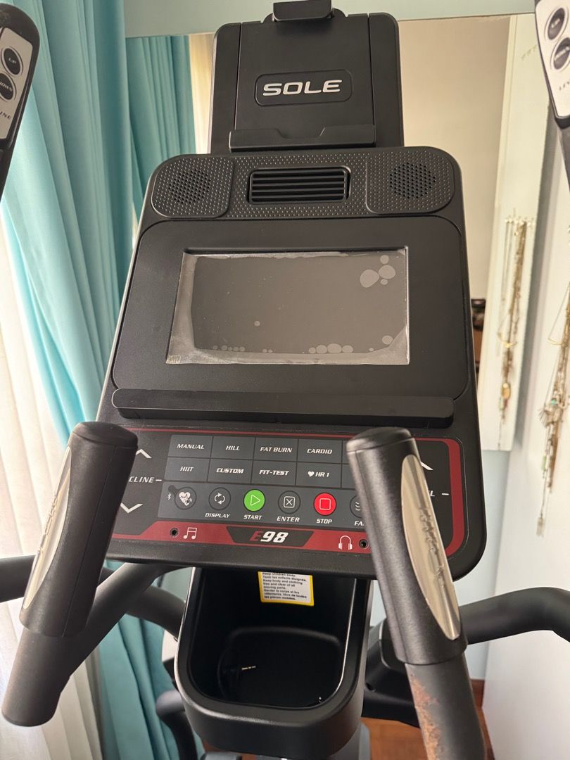 Sole Elliptical Cross Trainer E98, Sports Equipment, Exercise & Fitness