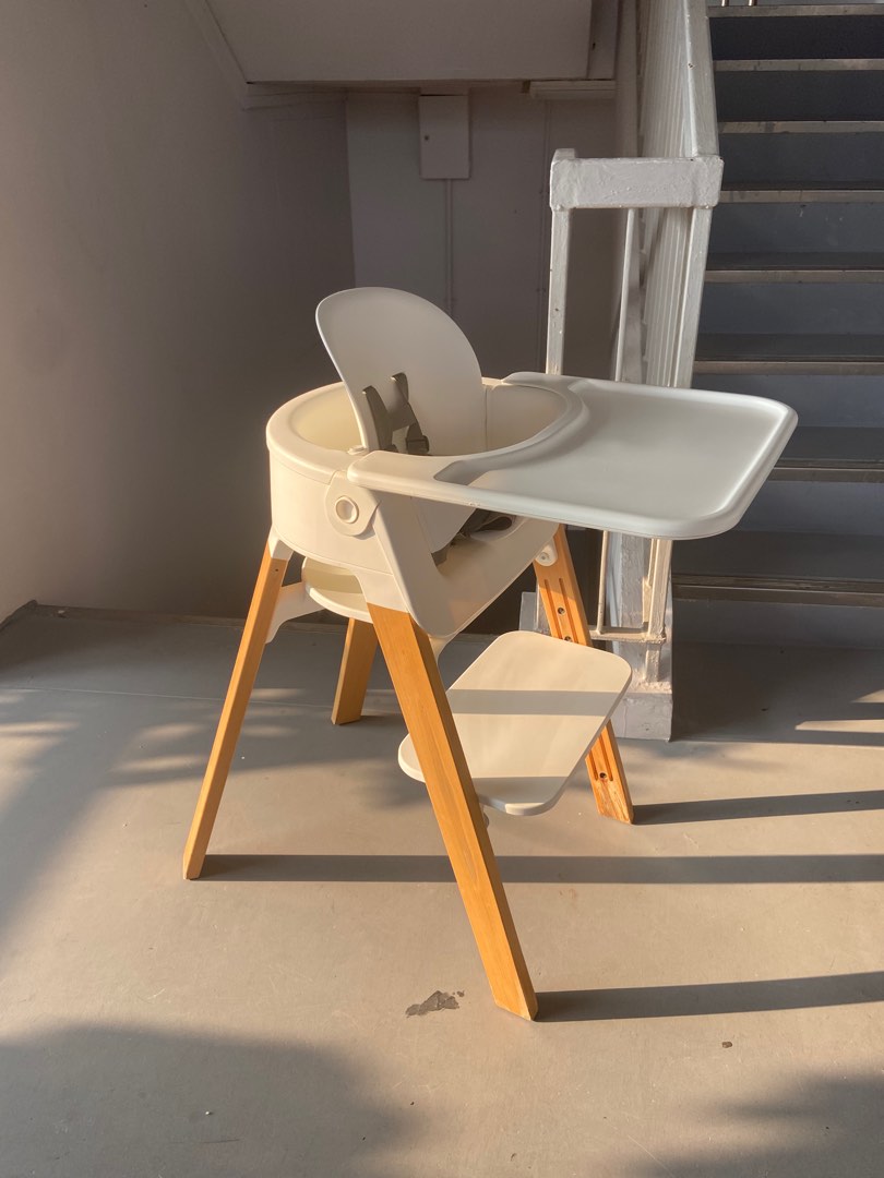 Stokke Steps Chair Neutral with baby set harness and tray