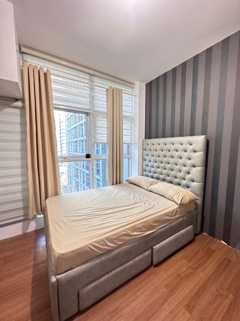 Studio in Makati For Rent The Linear near IAcademy, Makati Med, MAPUA