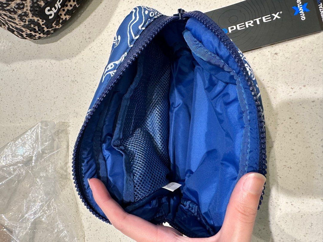 Supreme Puffer Pouch Blue Paisley