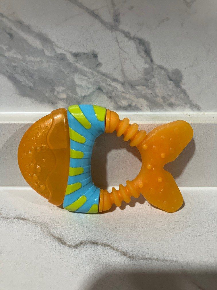 Tommee tippee cool fish teether hotsell