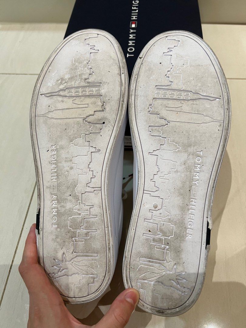 tommy hilfiger signature style
