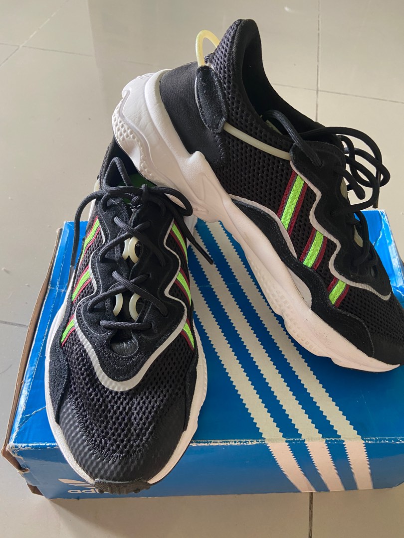 Adidas ozweego store black solar green