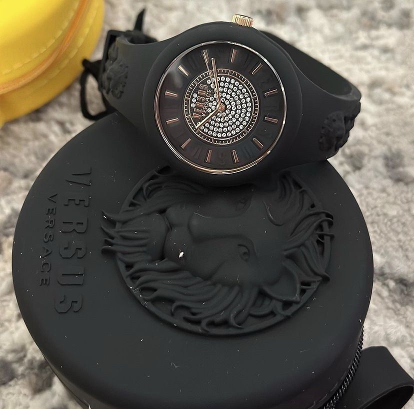 Versace rubber hotsell watch