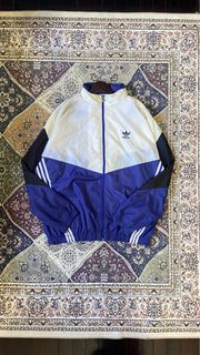 (Category: ) located in . Submitted by yatthriftstore2 (Listing ID 1258822665, Image 1). Description: .