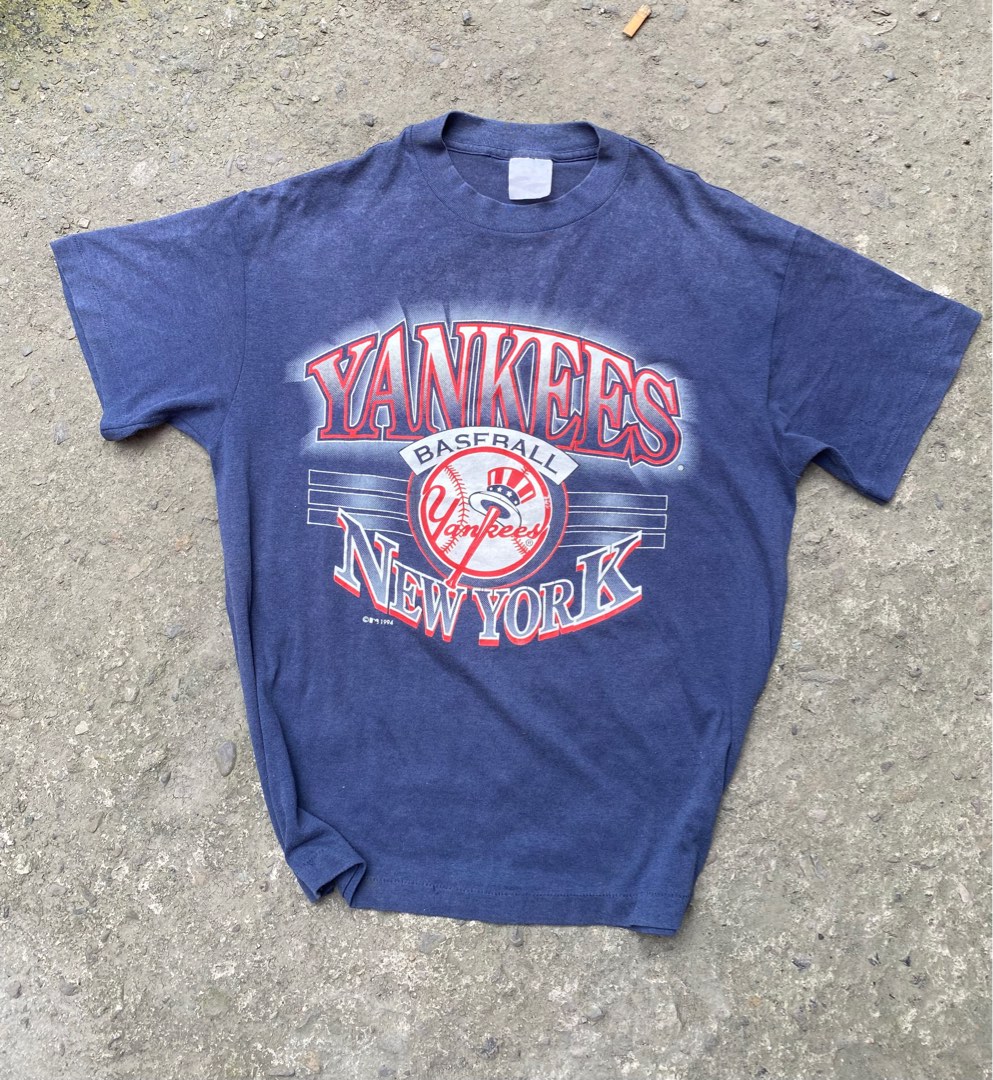 got rings Ny yankees vintage tee, Men's Fashion, Tops & Sets, Tshirts &  Polo Shirts on Carousell