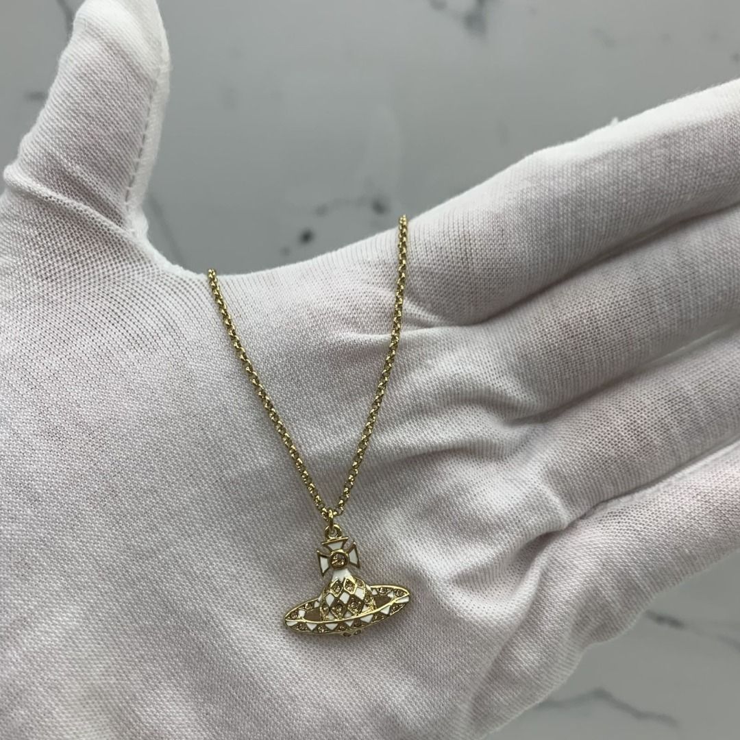 Vivienne westwood deals logo necklace
