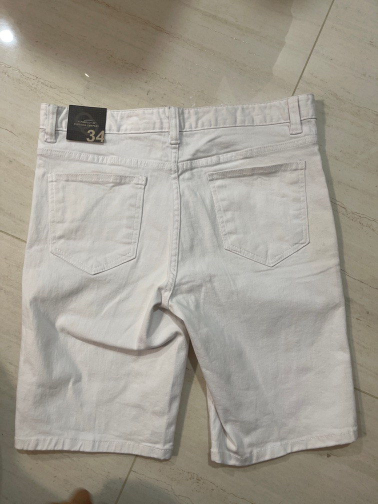 White denim shorts Men s Fashion Bottoms Shorts on Carousell