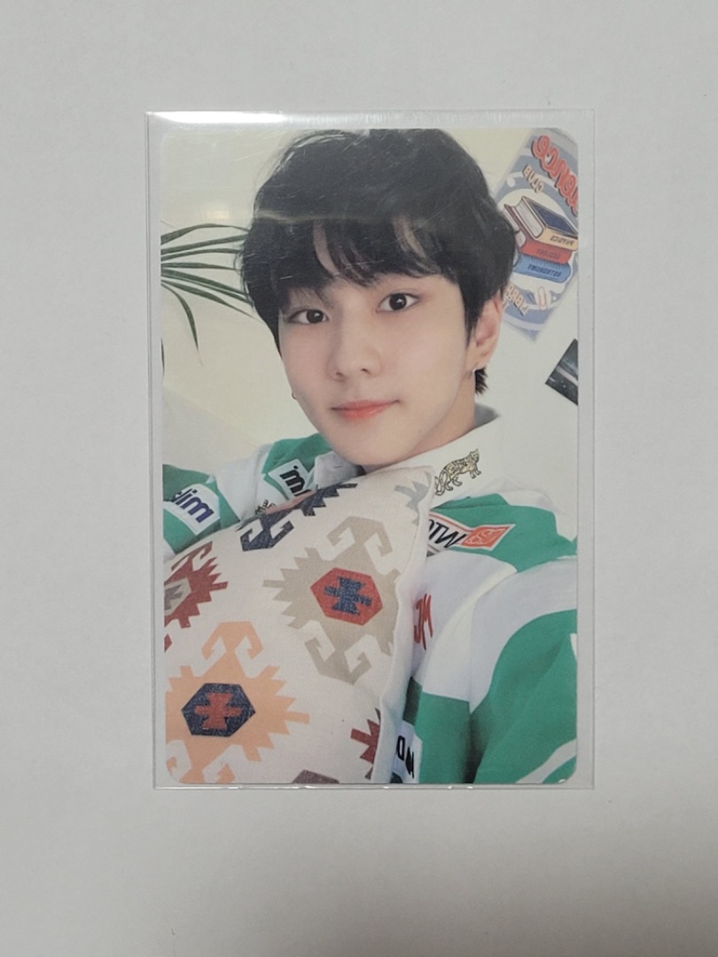 wts/ lfb enhypen jungwon seasons greeting pc, Hobbies & Toys
