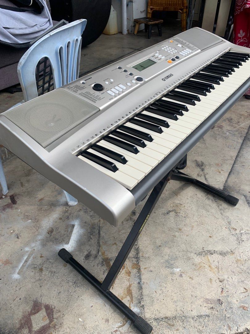Yamaha portatone electronic sales keyboard psr e313