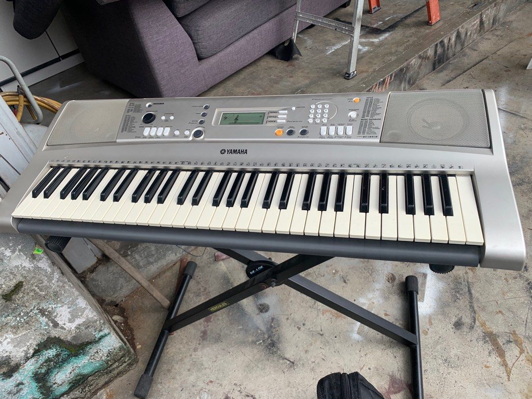 Yamaha portatone electronic keyboard psr e313 sale
