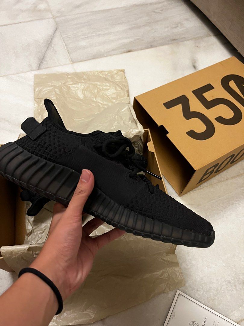 Yeezy 35 clearance triple black v2