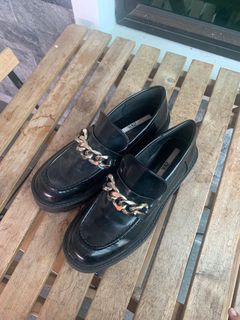 (Category: ) located in . Submitted by alternate.wardrobe (Listing ID 1258752068, Image 1). Description: .