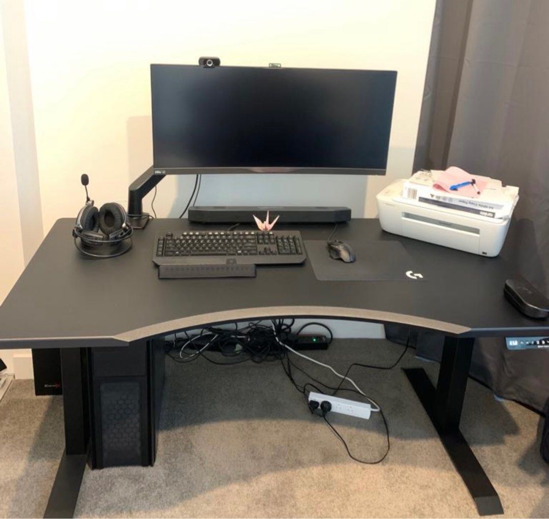 Zen gaming sales desk