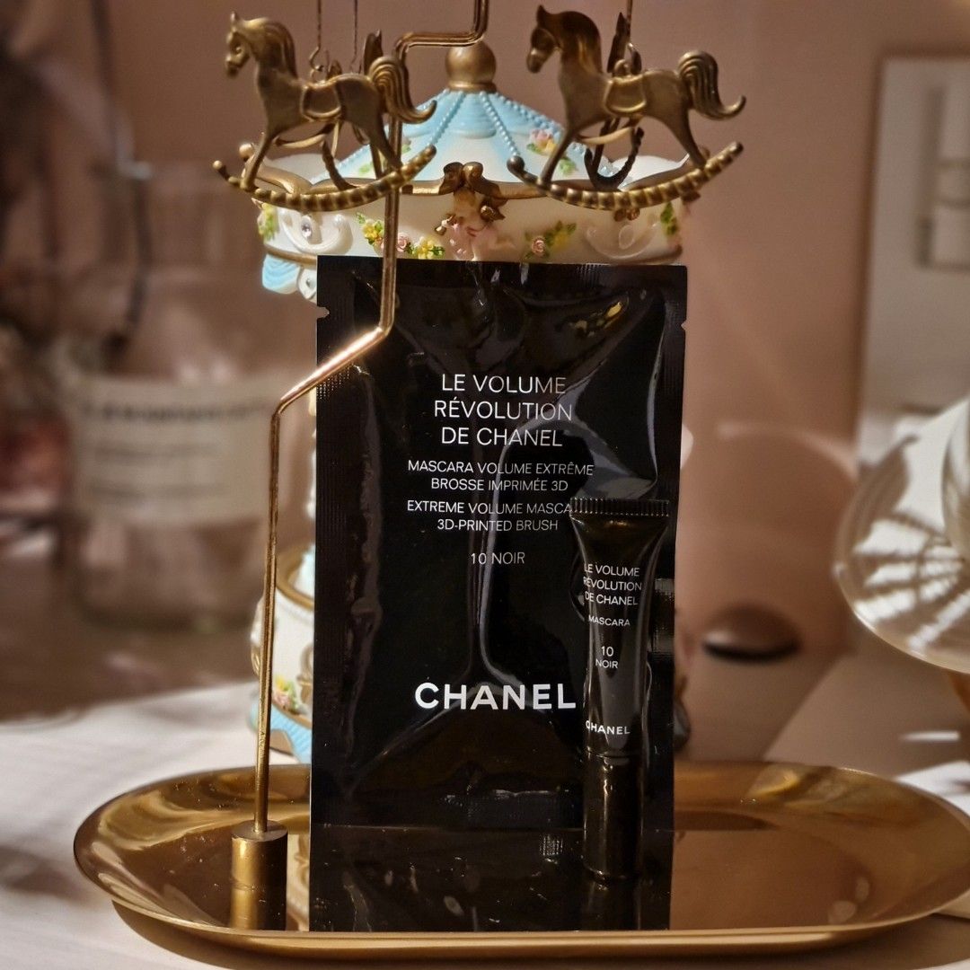  Chanel Le Volume Revolution De Chanel Mascara - 10