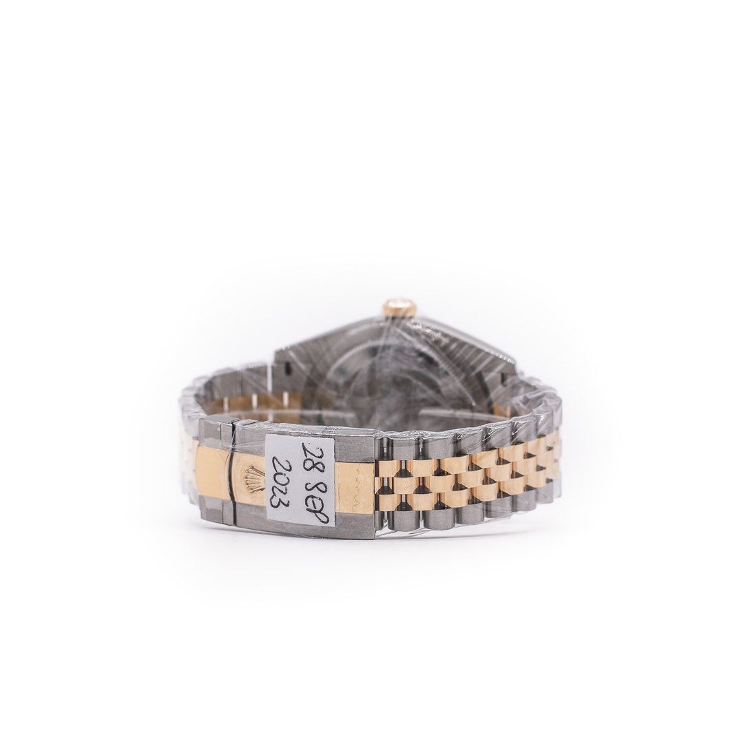 2023 Rolex Sky Dweller 42mm Annual Calendar GMT 18K Yellow Gold / Stainless Steel Black Dial Jubilee 326933 (Category: Watches) located in Singapore. Submitted by bentimepieces (Listing ID 1258945268, Image 2). Description: *ALL PHOTOS ARE TAKEN BY US* Brand: Rolex Reference: 326933 Model: Sky-Dweller Circa: 2023 Movement: Automatic Calibre: 9001 Case: Stainless Steel Bracelet: Stainless Steel/18K Yellow Gold Size: 42mm Dial Colour: Black Crystal