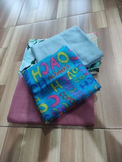 2 pashmina katun tebal, 1 pashmina elzatta, 1 hijab segi empat.