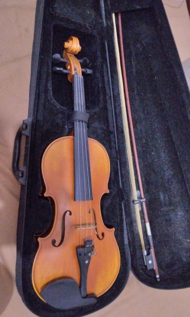 4/4 Violin in Cebu City for Sale!, Hobbies & Toys, Music & Media