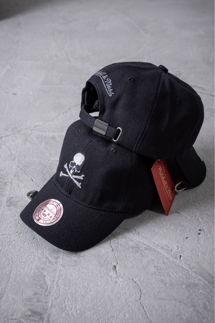 日本優惠預訂mastermind MMJ Mitchell & ness 刺繡logo hat cap帽, 男