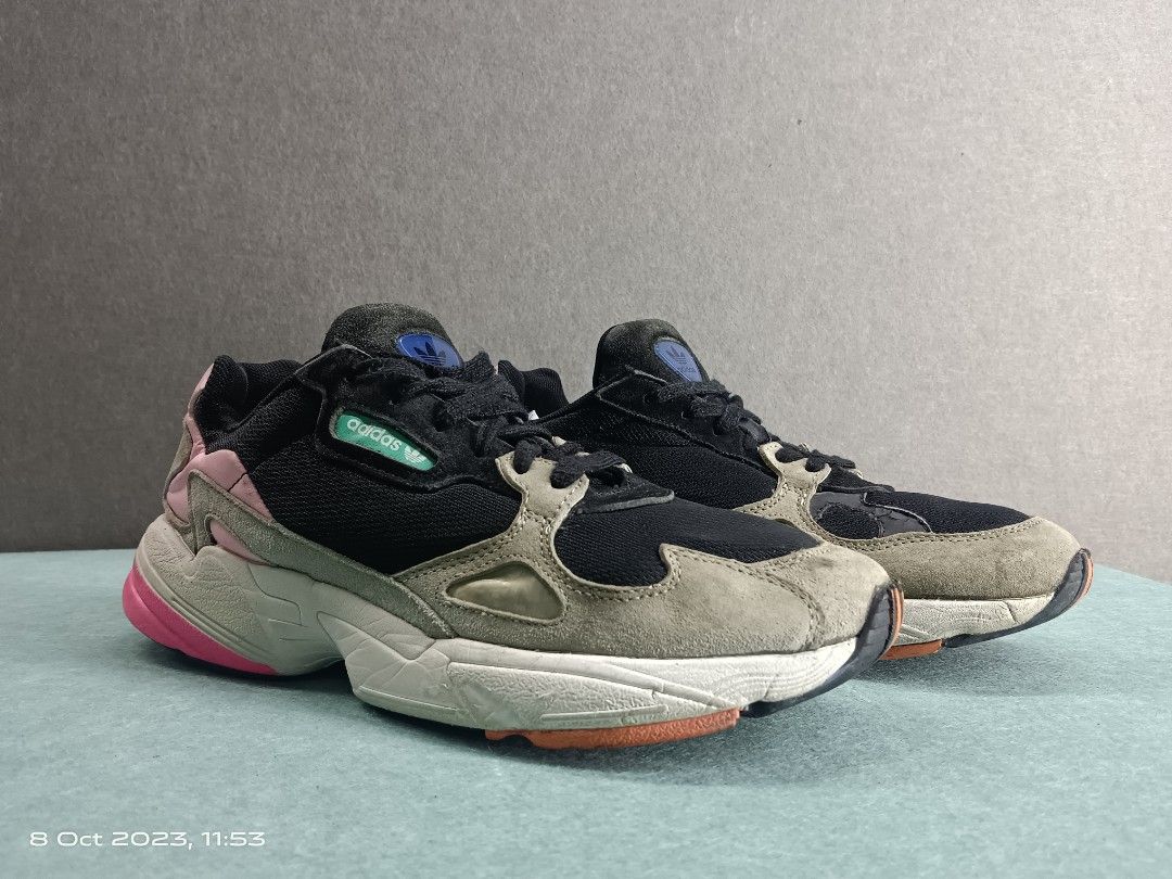 Adidas falcon core outlet
