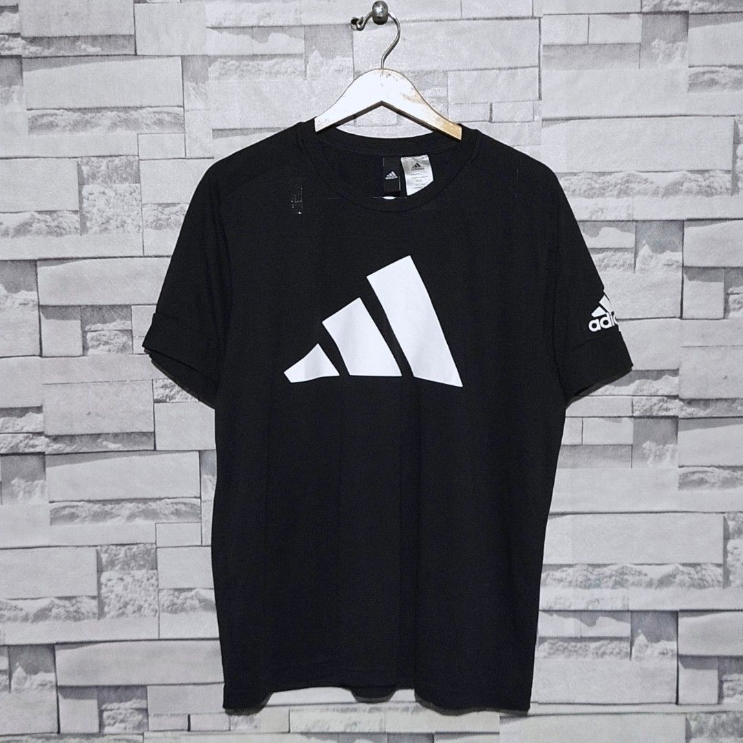 Adidas 3 lines logo online