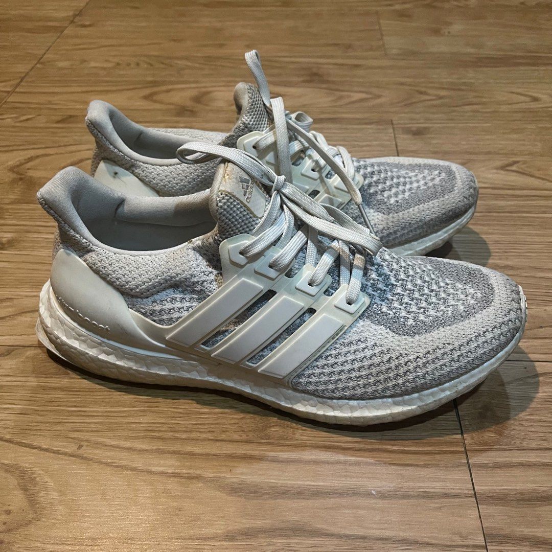Ultra boost deals 3m white