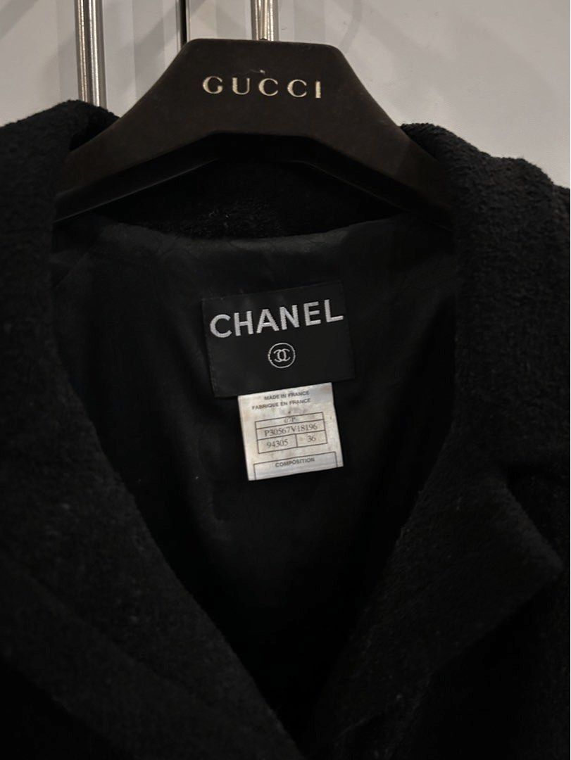 Chanel JACKET Blazer Coat Black WOOL SILK Tweed 7 CC Buttons Gold