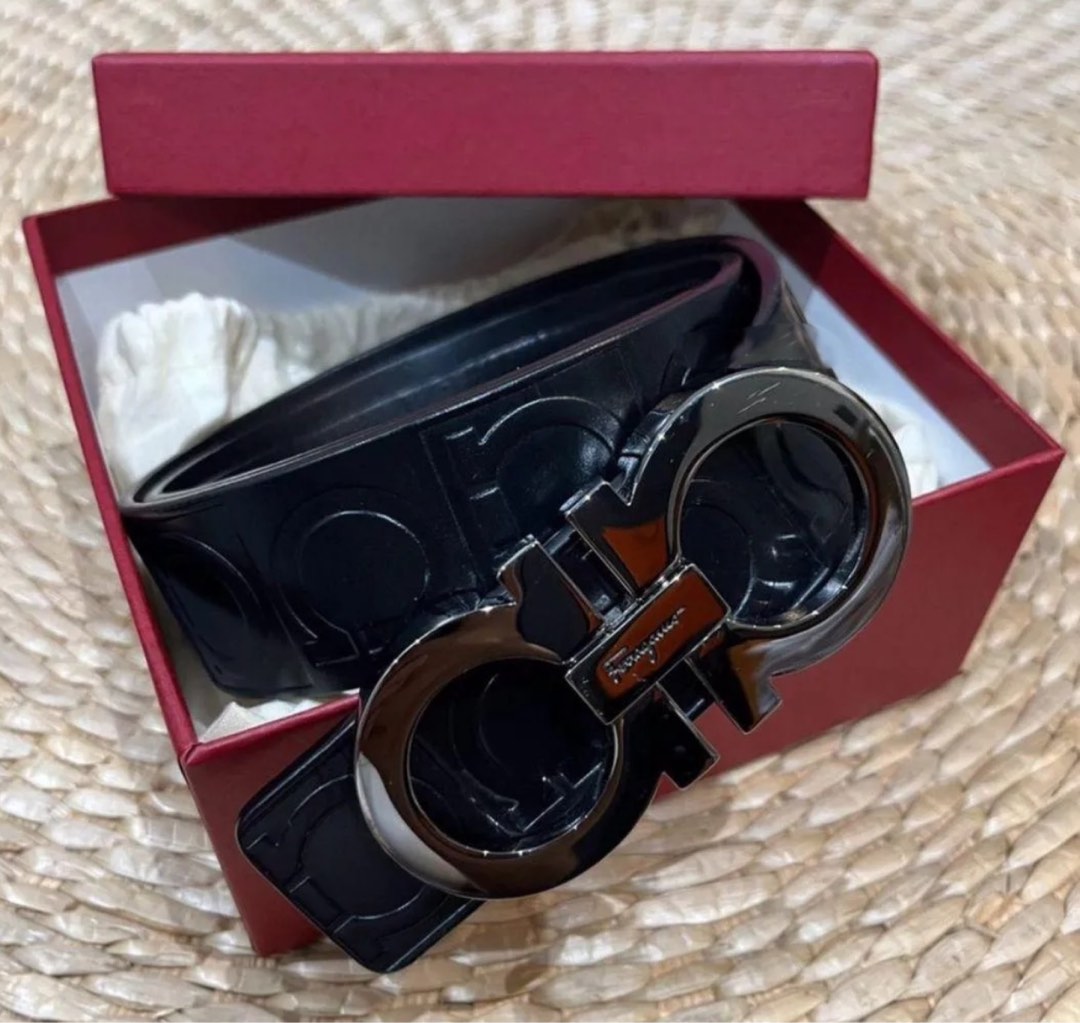 Authentic Mens' Louis Vuitton Belt with Gold Buckle, Men's Fashion, Watches  & Accessories, Belts on Carousell