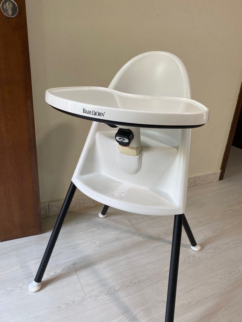 Baby bjorn best sale high chair used
