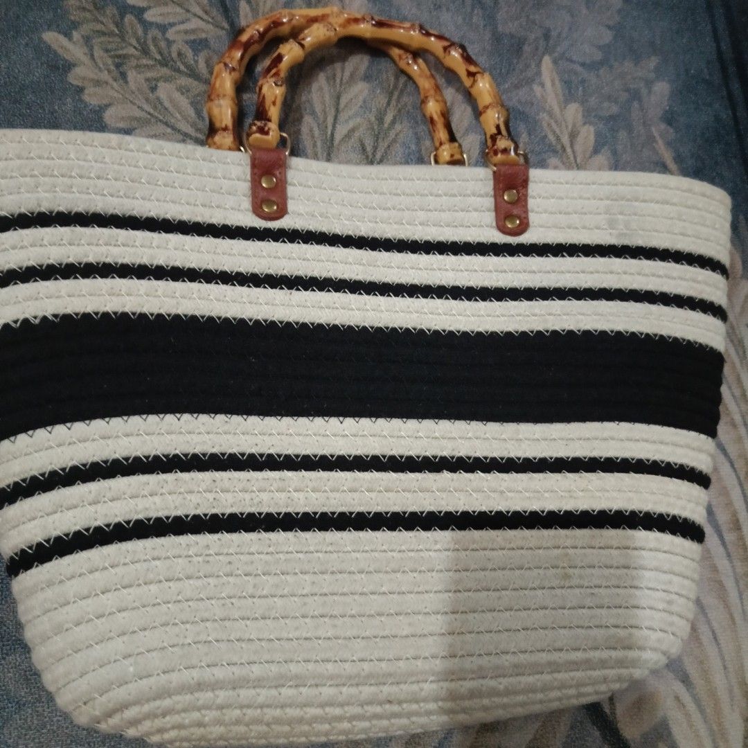 chanel straw tote bag