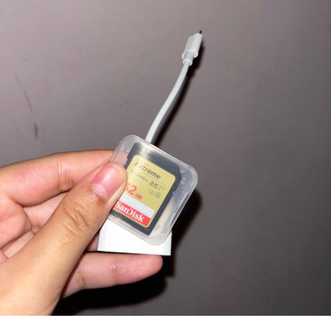 BRAND NEW Apple Adapter & SD Card, Computers & Tech, Parts ...