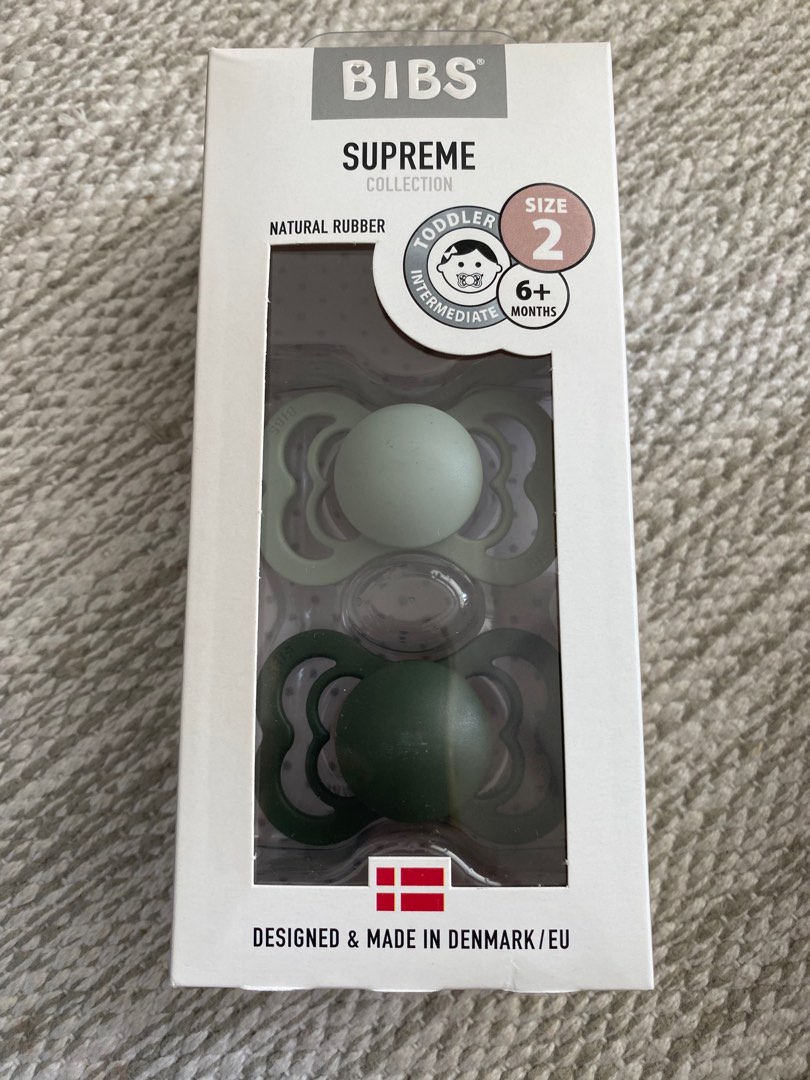 Brand new bibs pacifier 6 months + natural rubber latex, Babies & Kids