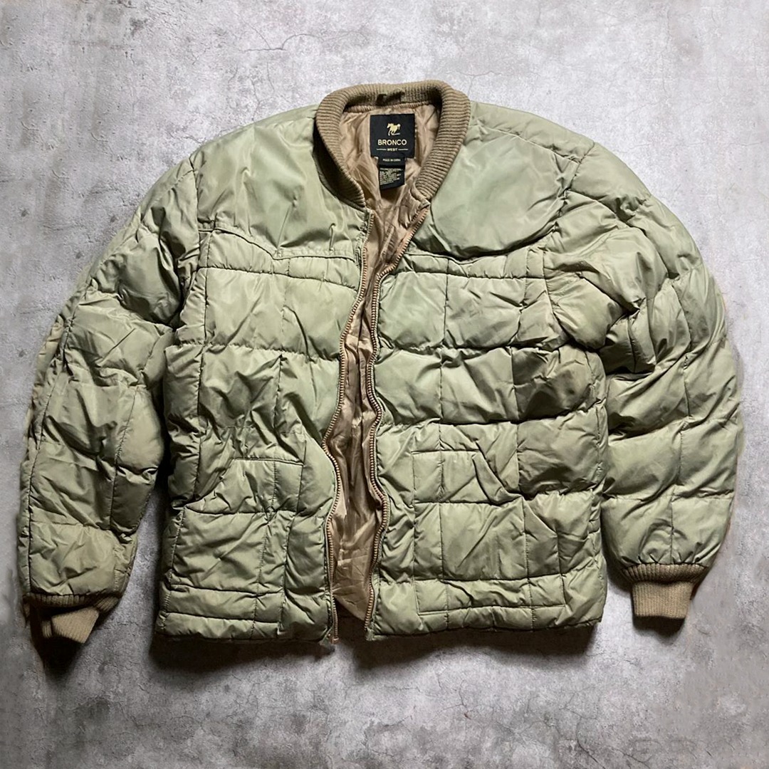 Men Olive & White Puffer ColorBlock Jacket