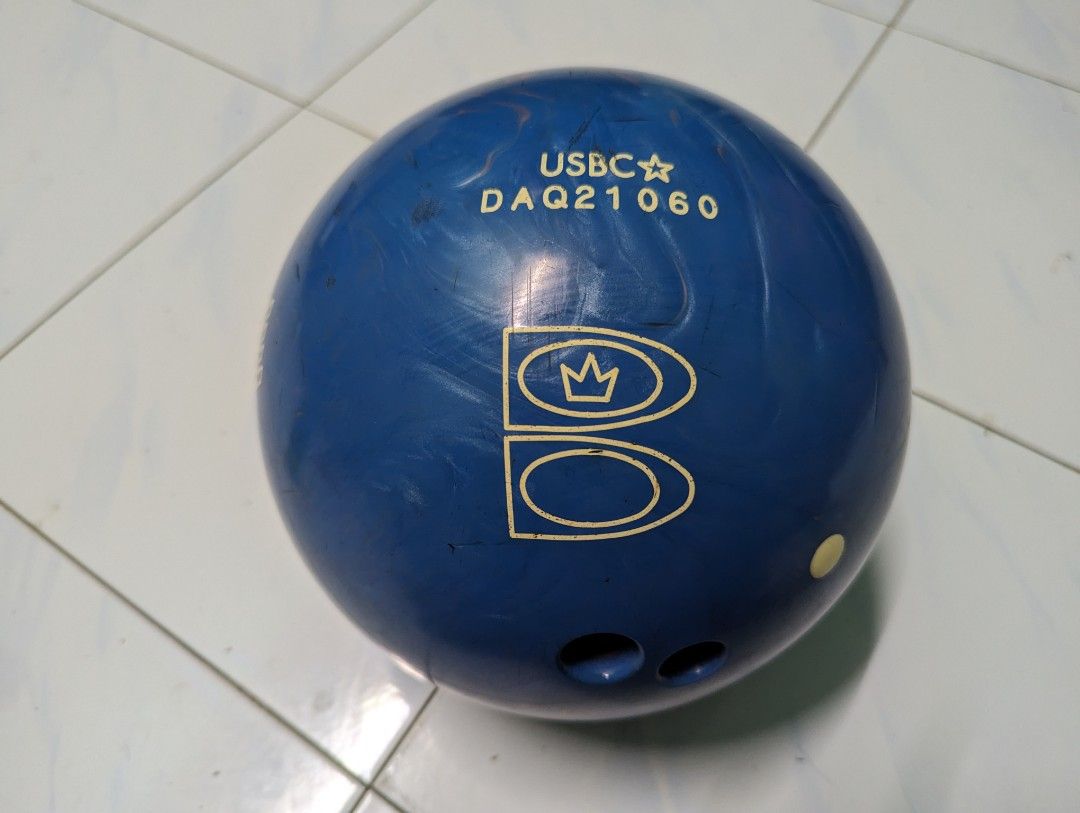 Brunswick power groove bowling ball (10lbs), Sports Equipment, Sports