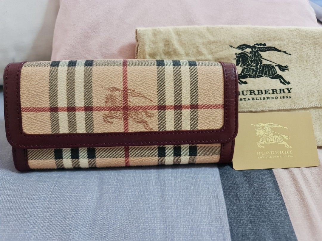 Authentic Burberry zip Long wallet, Luxury, Bags & Wallets on Carousell