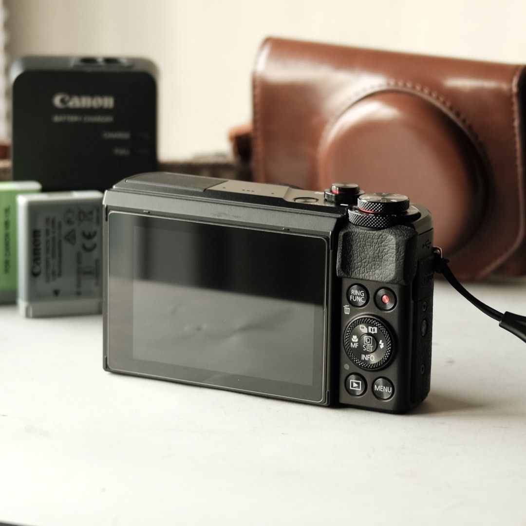 Cache Avant Noir Canon G7X Mark II – Façade Avant – Pièce D'occasion