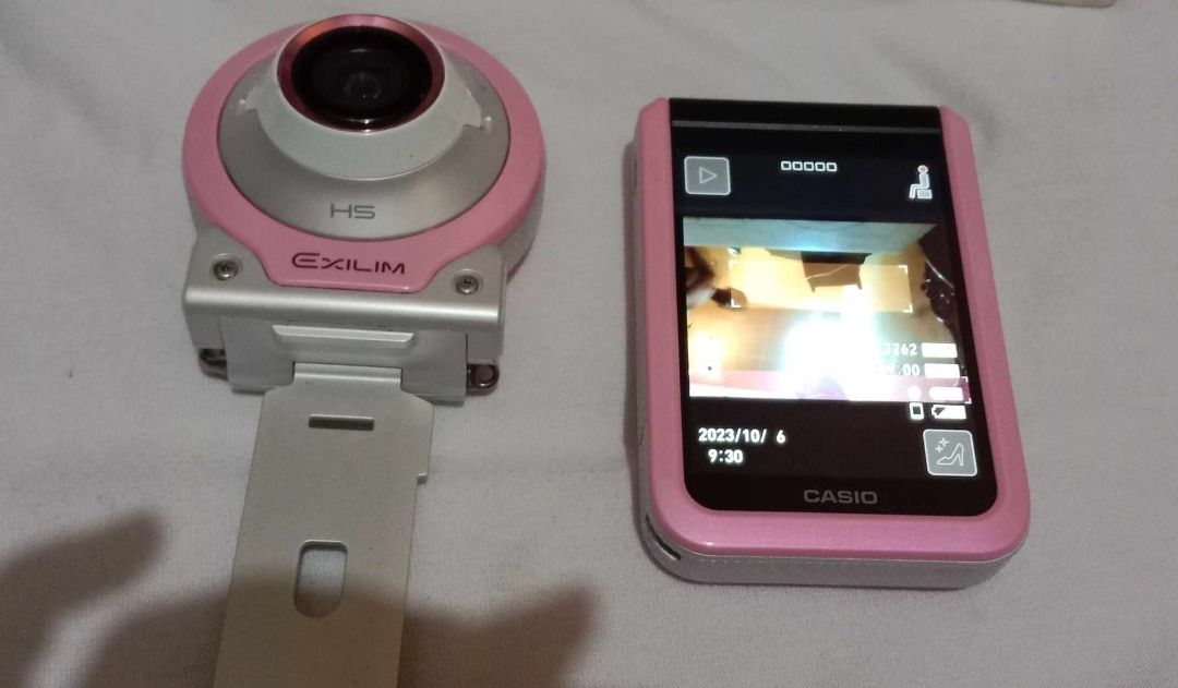 CASIO EXILIM FR100L PINK