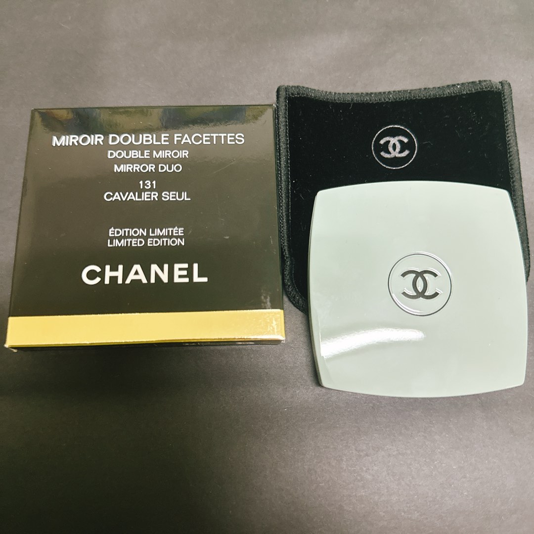 Se produkter som liknar Chanel Beauté MIROIR DOUBLE F.. på Tradera  (608567220)