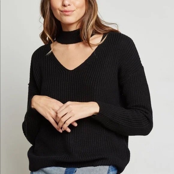Pullover choker top