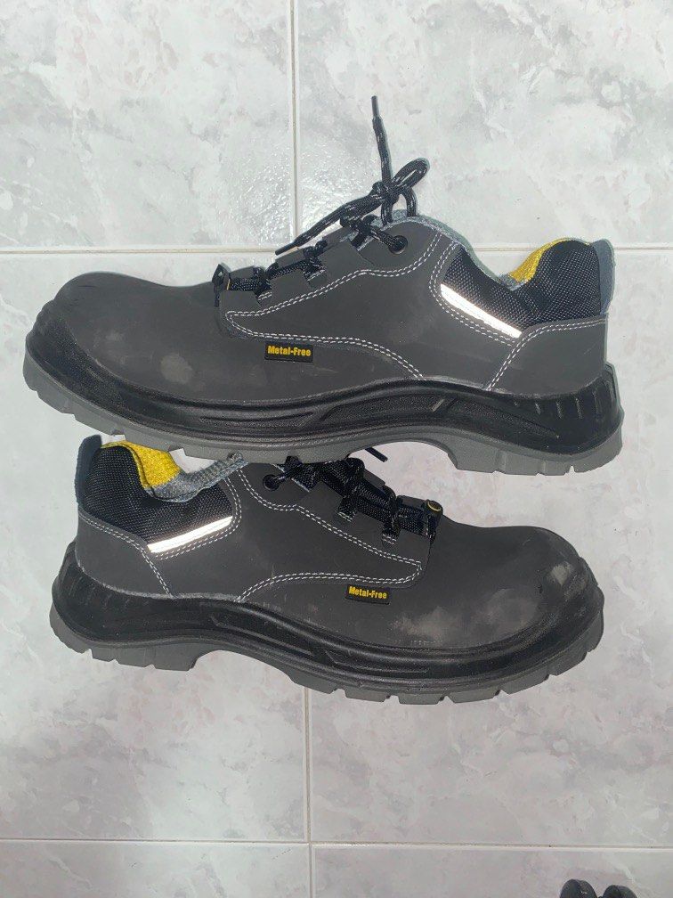 Quality safety clearance boots