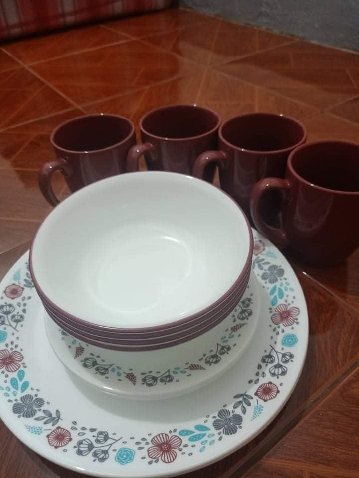 Corelle Nordic Bloom 16pc set, Furniture & Home Living, Kitchenware